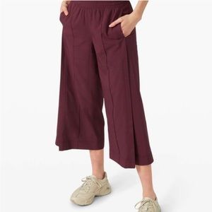 Lululemon Wanderer Culotte Pants